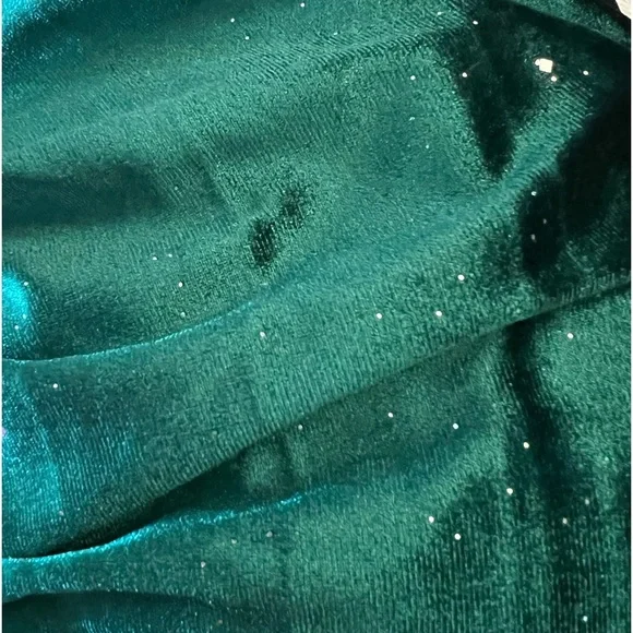 Green Velvet Glitter Ruched Bodycon Wrap Dress - Picture 4 of 6